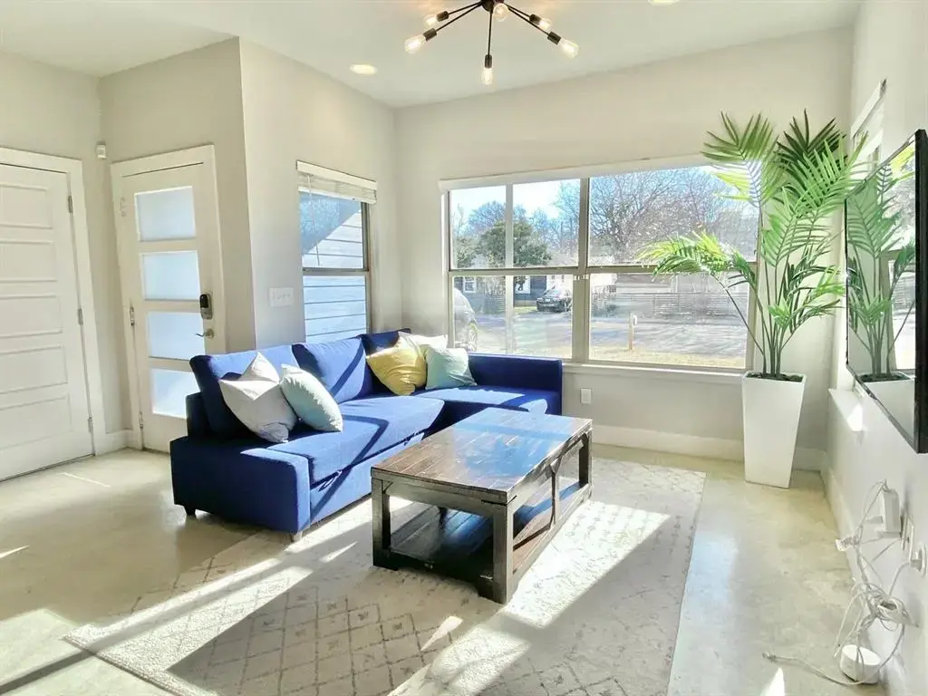 1300 E 3rd Street A, Austin