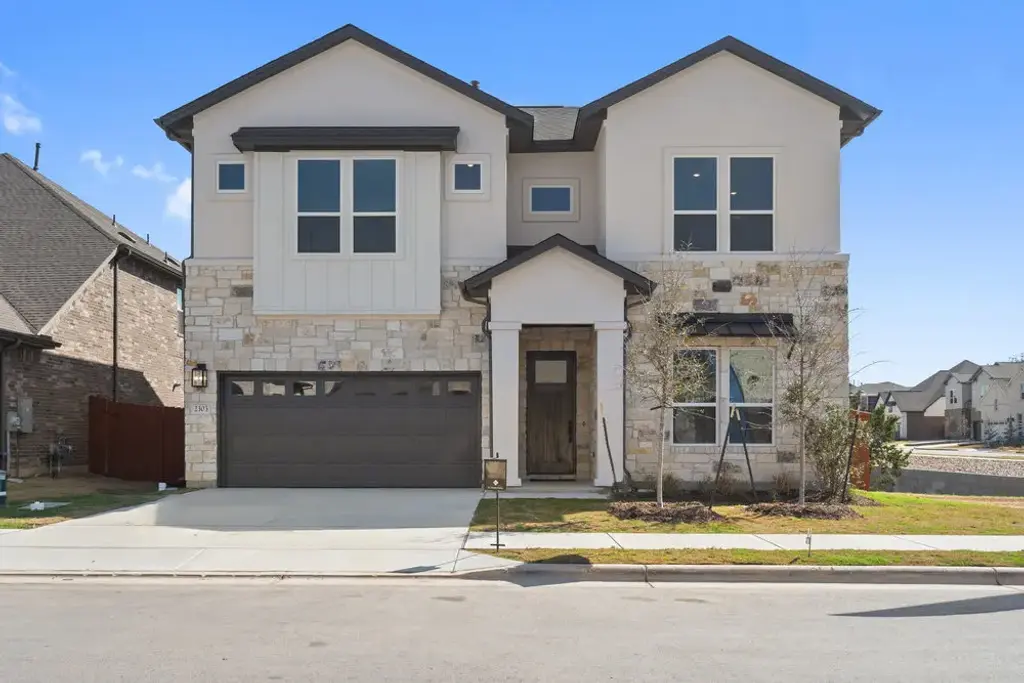 1231 Robin Trail, Round Rock