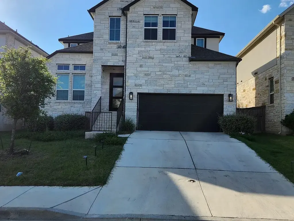 712 Pinnacle View Drive, Georgetown