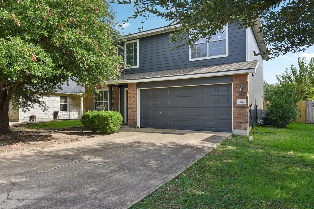 12712 Ring Drive, Manor