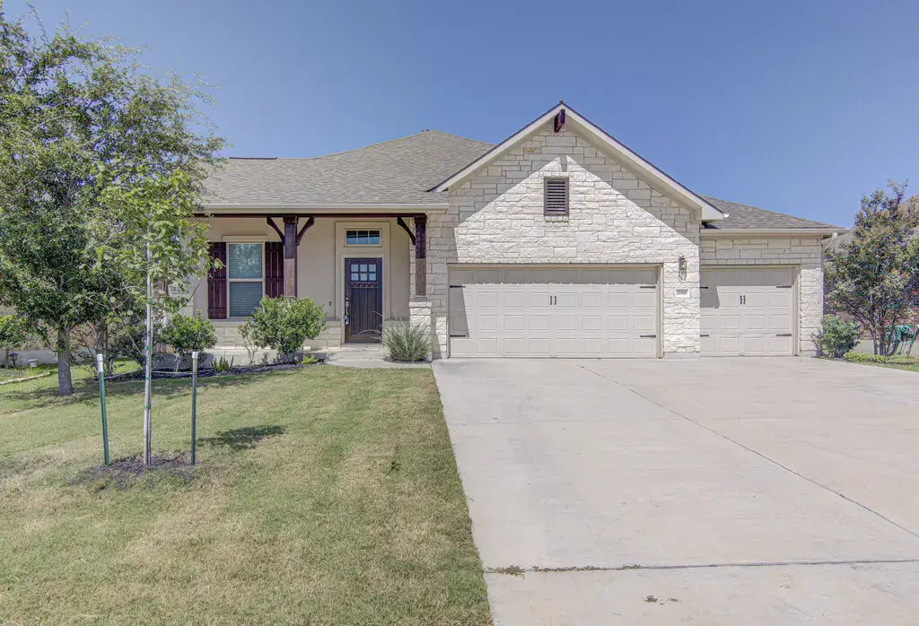 20308 Crested Caracara Lane, Pflugerville