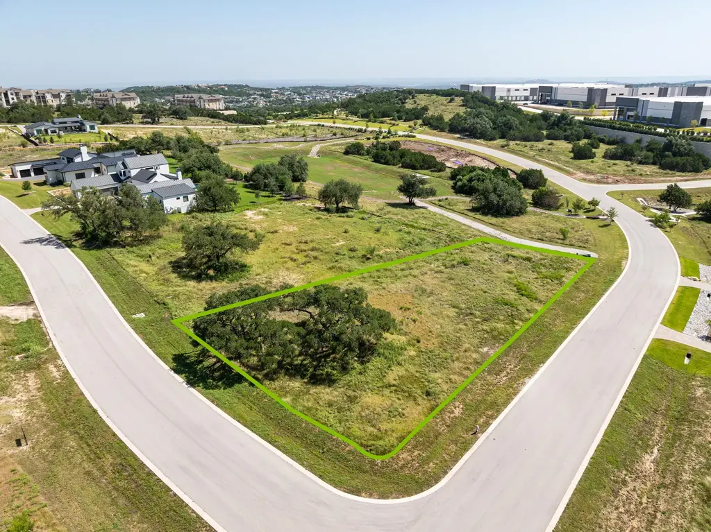 5813 Twin Peaks Trace, Austin
