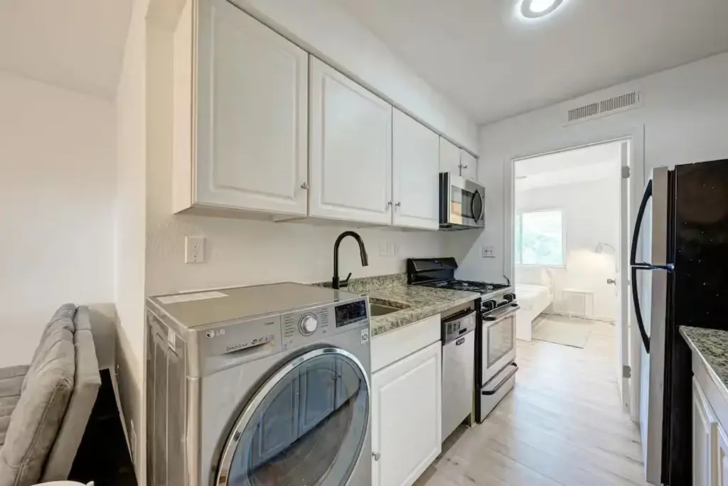 1106 W 22nd Street 4, Austin