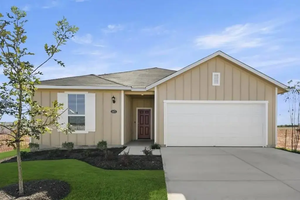 2471 Winding Creek Road, Kyle