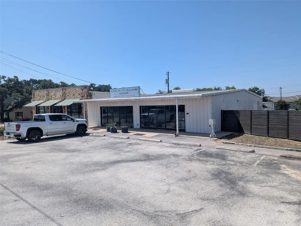 709 A & B And 711b Hwy 290 Highway, Dripping Springs