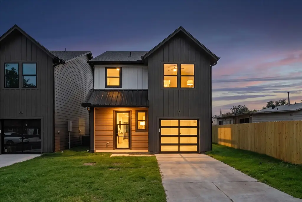 303 Hackberry Lane, Austin
