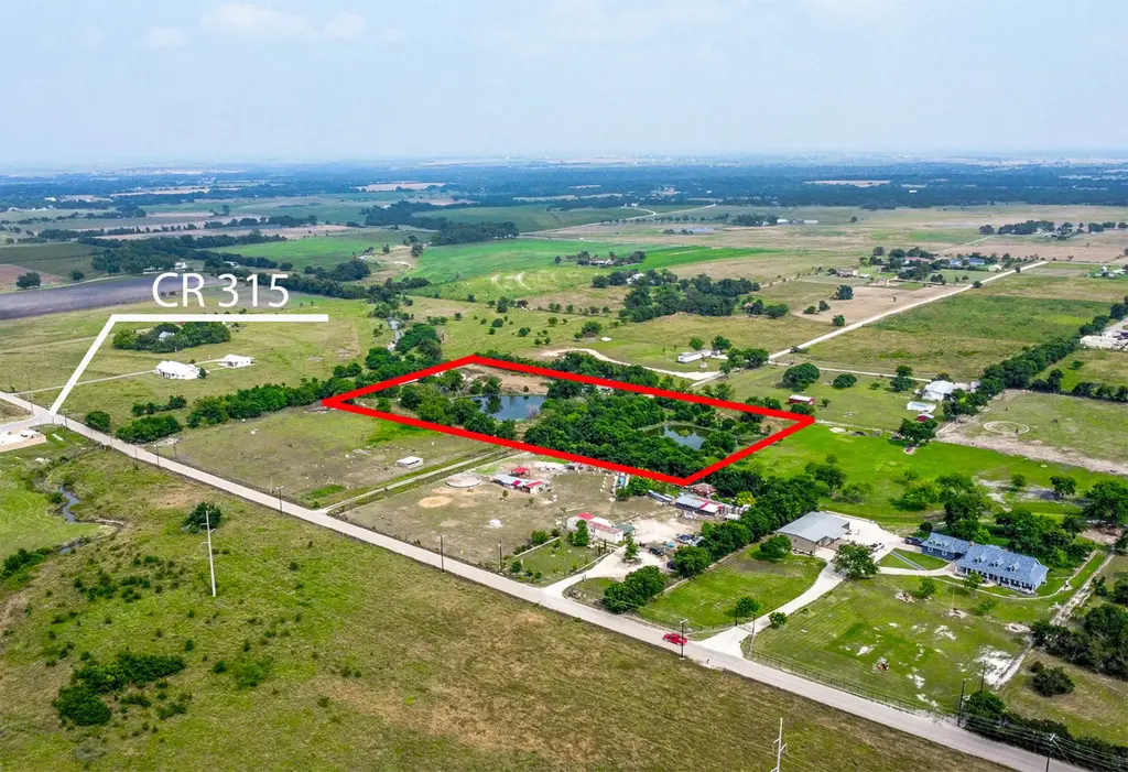 376 Rae Lane, Jarrell