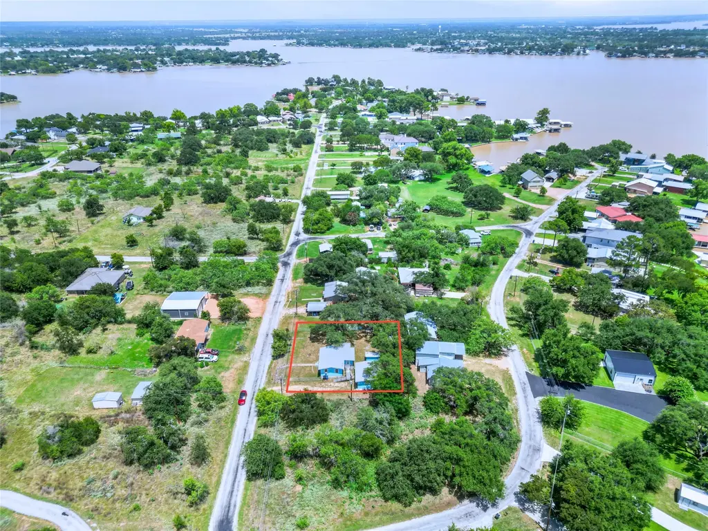 106 Beach Drive, Sunrise Beach