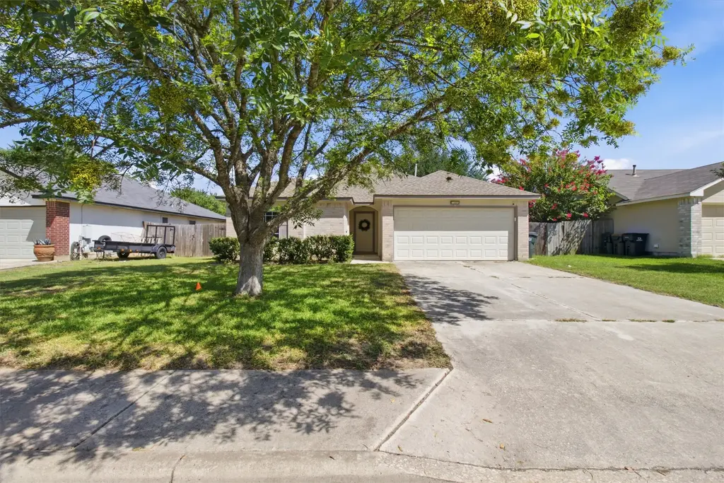 168 Beau Lane, Kyle