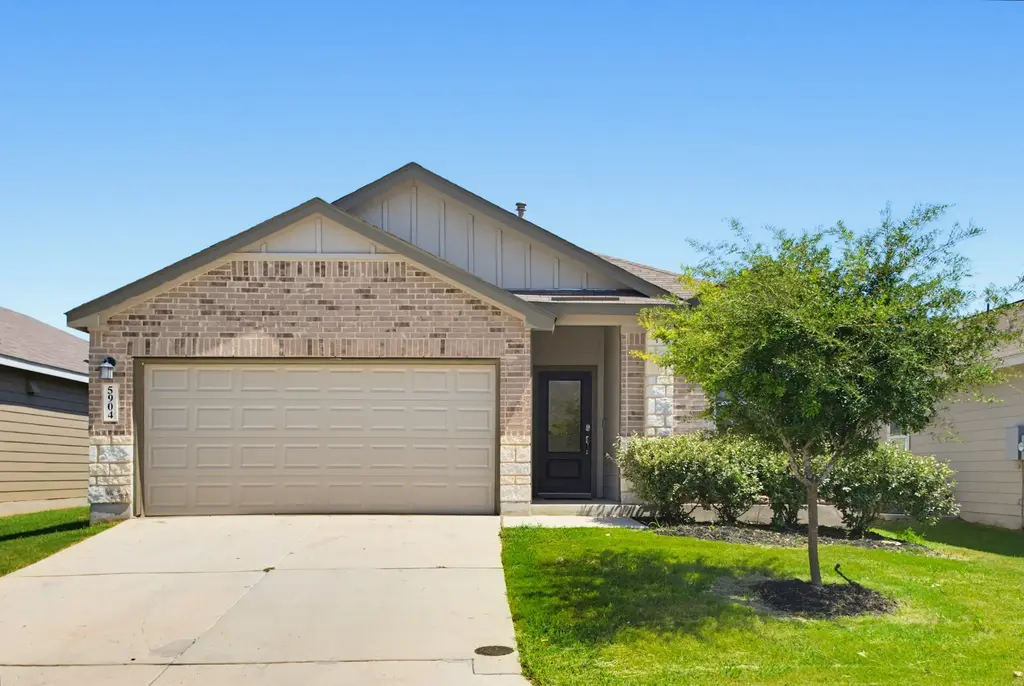 5904 Geronimo Way, Seguin