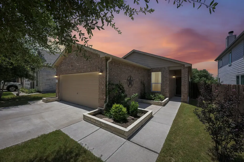 428 Los Cobos Lane, Georgetown