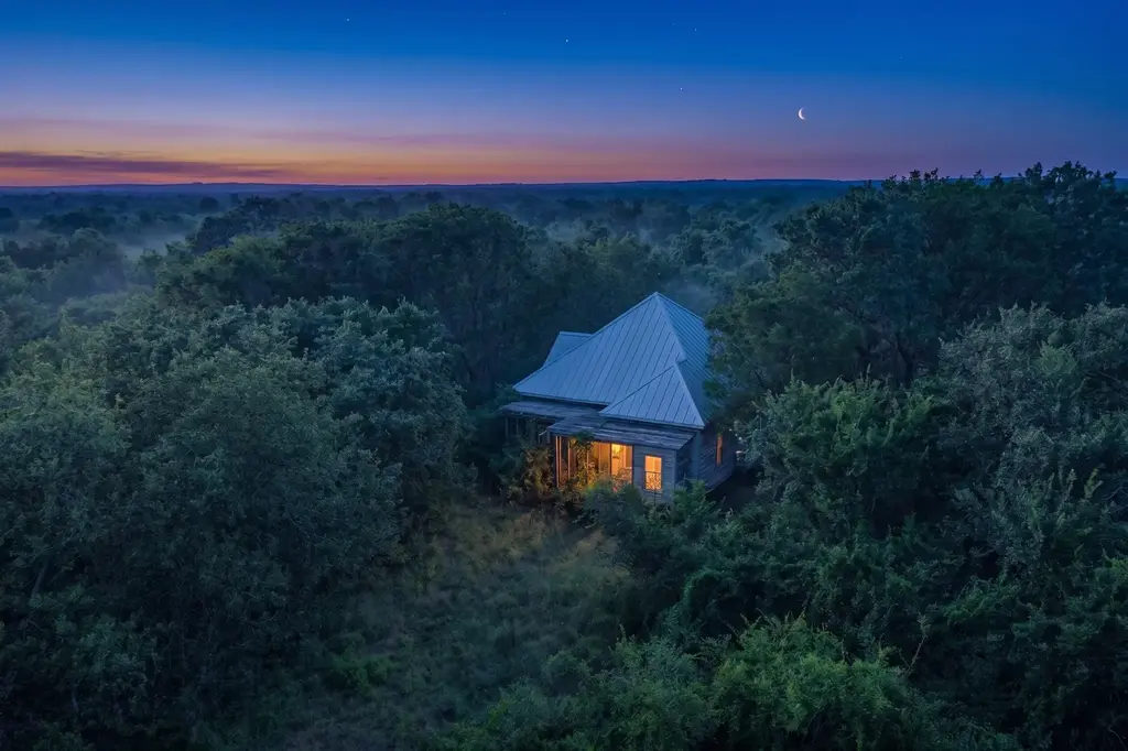 4791 County Road 473, Elgin