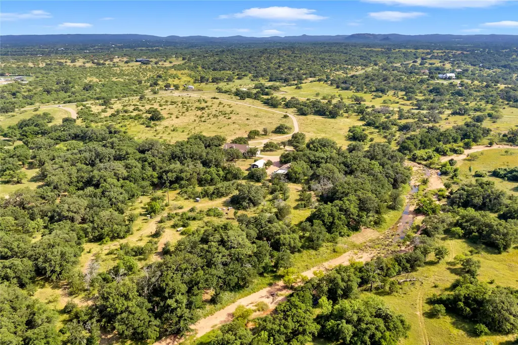 627 Ranch Road 2323, Llano