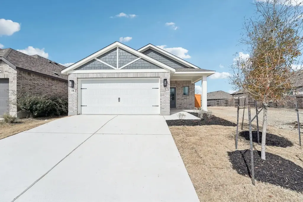 238 Bay Breeze Drive, Kyle