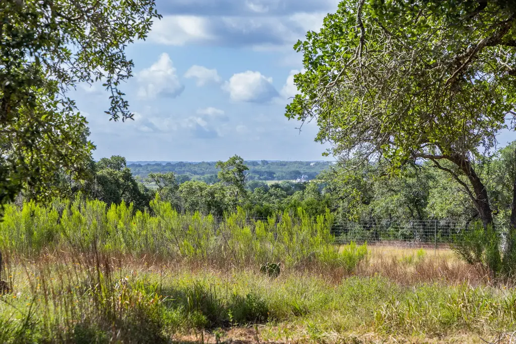 5385 Ranch Road 165, Blanco