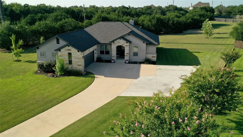 220 Angela Drive, Liberty Hill