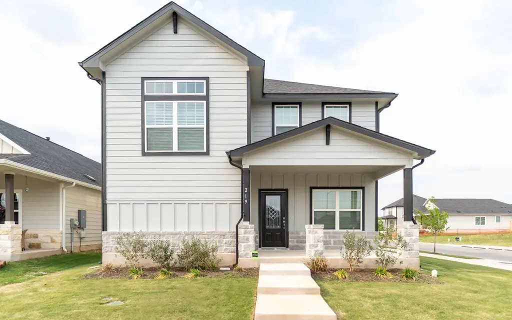 219 Tokalaun Drive, Hutto