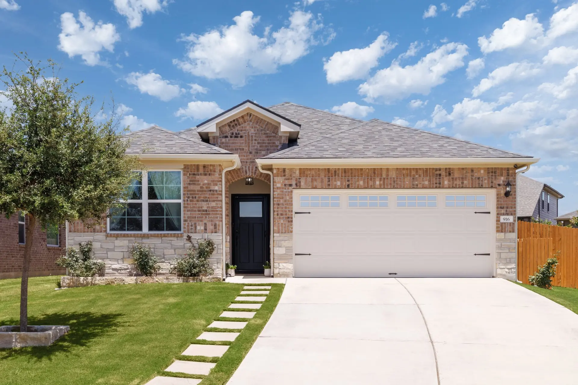 Photo of Listing #9025085