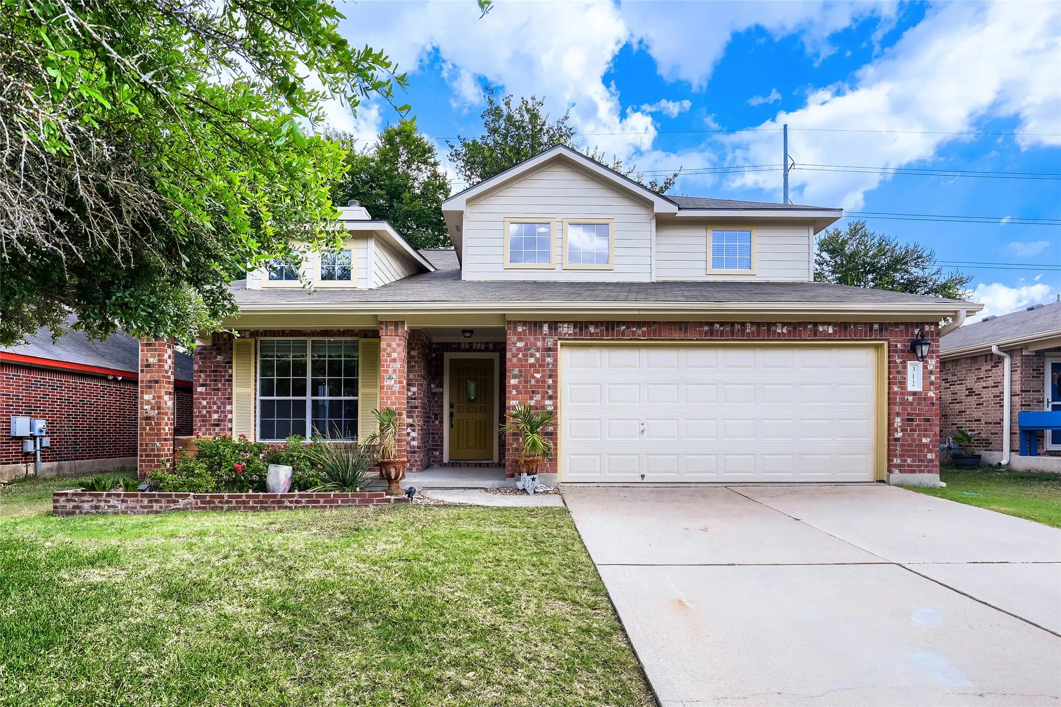 Photo of Listing #1312485