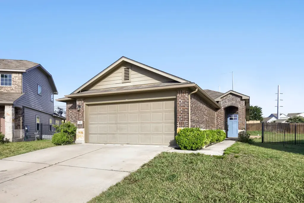 101 Blue Sage Drive, Leander