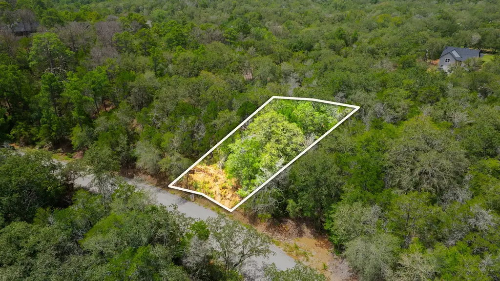 Tbd Lot 1246 Hanauma Drive, Bastrop
