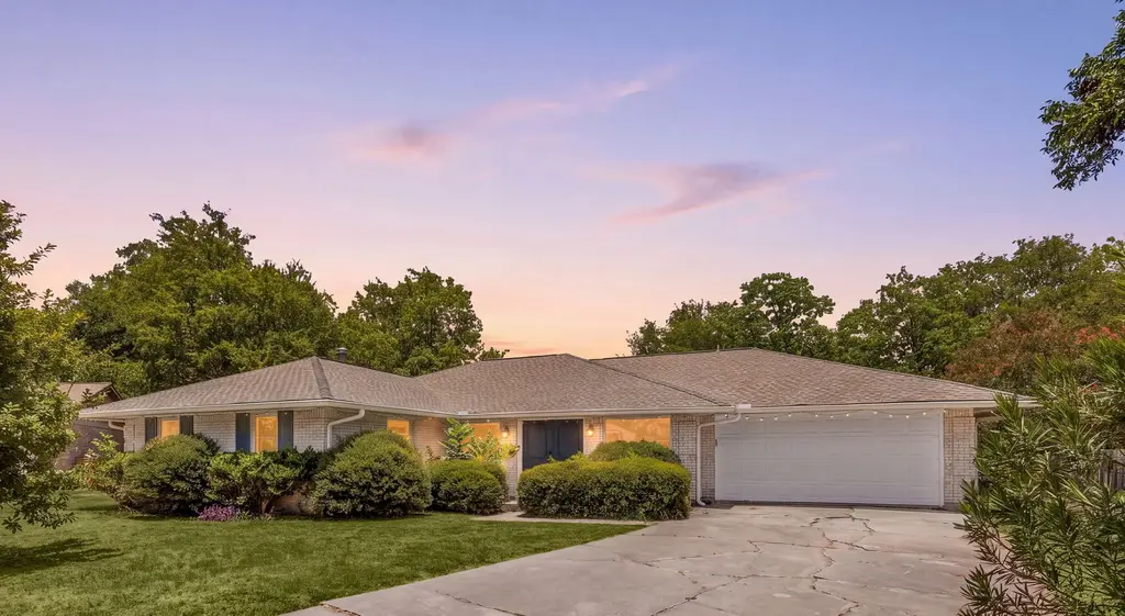 9203 Indian Quail Circle, Austin