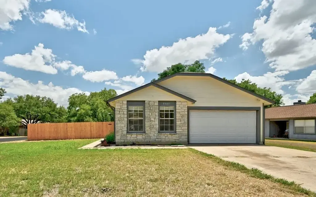 9601 Holly Springs Drive, Austin