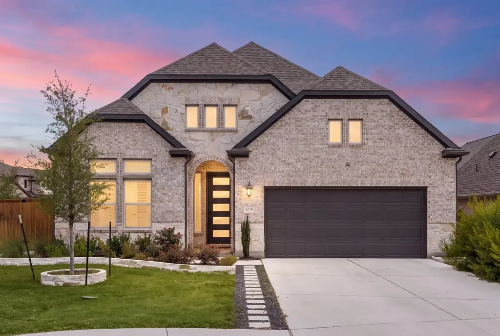 1236 Scenic Green Loop, Georgetown