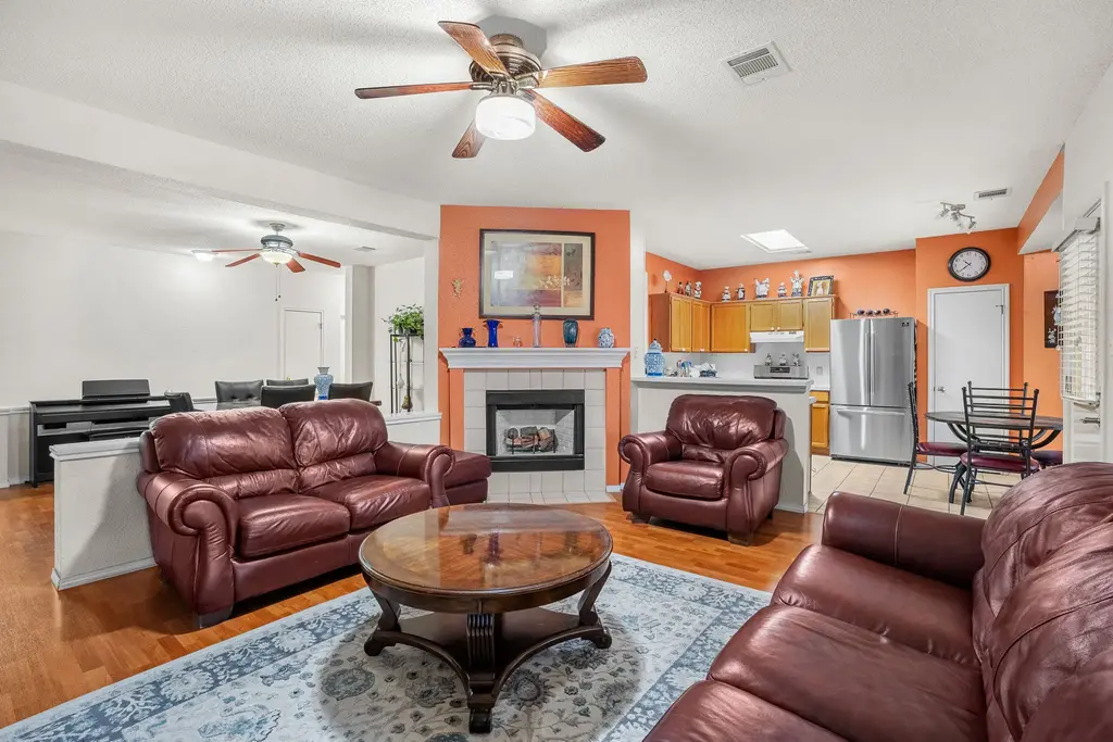 1121 Black Locust Drive, Pflugerville