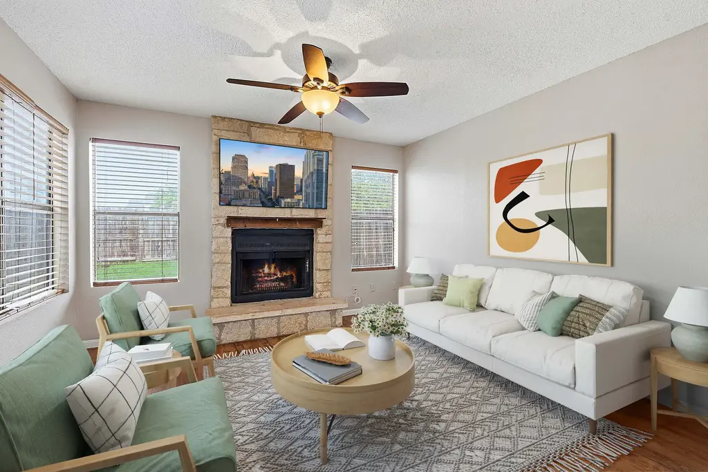 8811 Schick Road, Austin