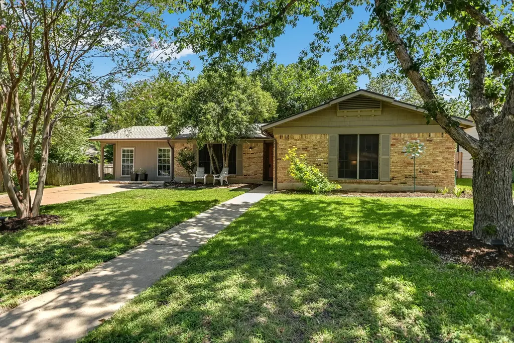 5611 Mapleleaf Drive, Austin