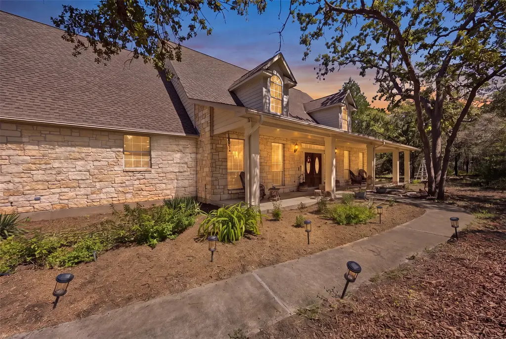 197 Elm Wood Drive, Elgin