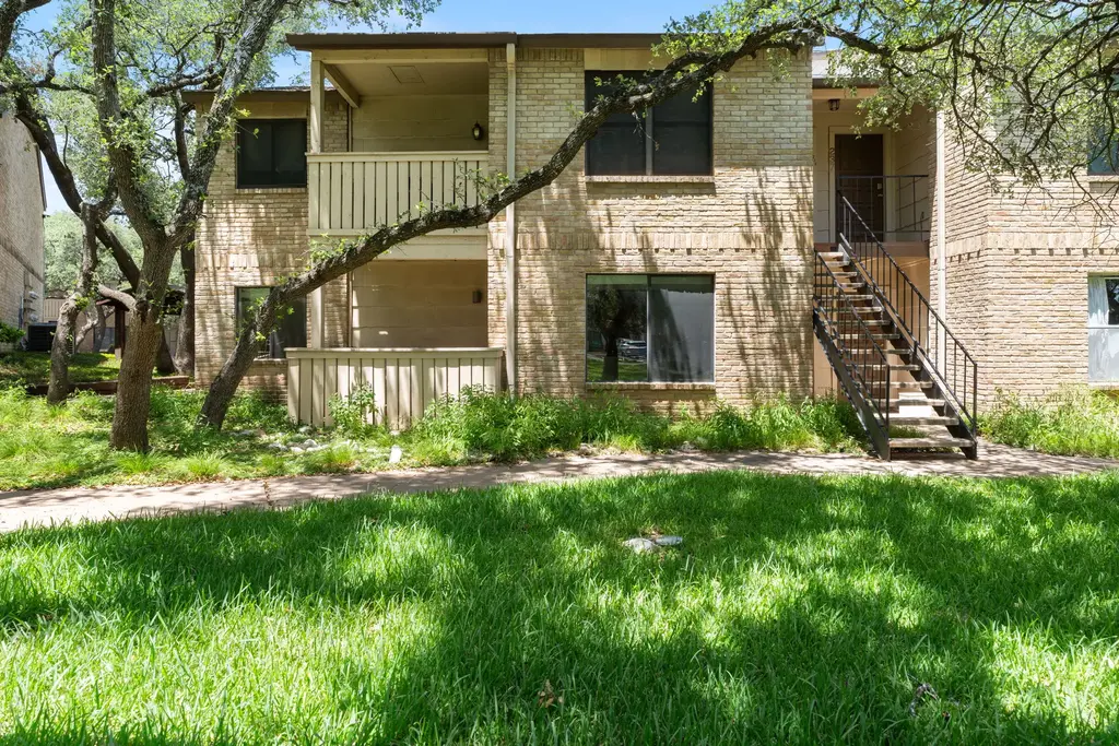 8210 Bent Tree Road 138, Austin