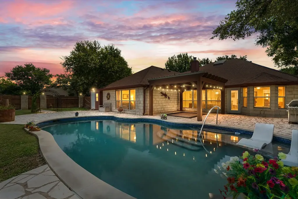 121 Winecup Trail N, Cedar Park