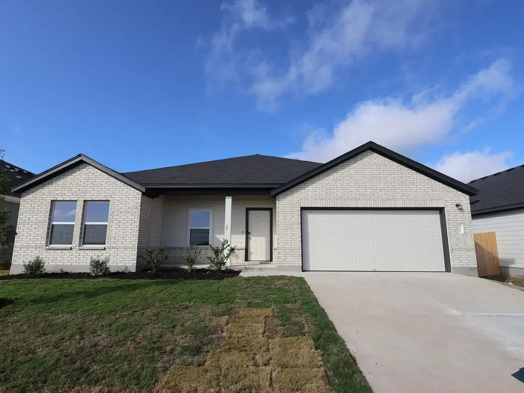 10205 Majestic Hawk Way, Buda