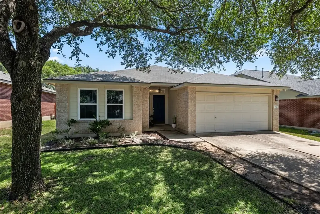 1512 Dillon Lake Bend, Leander
