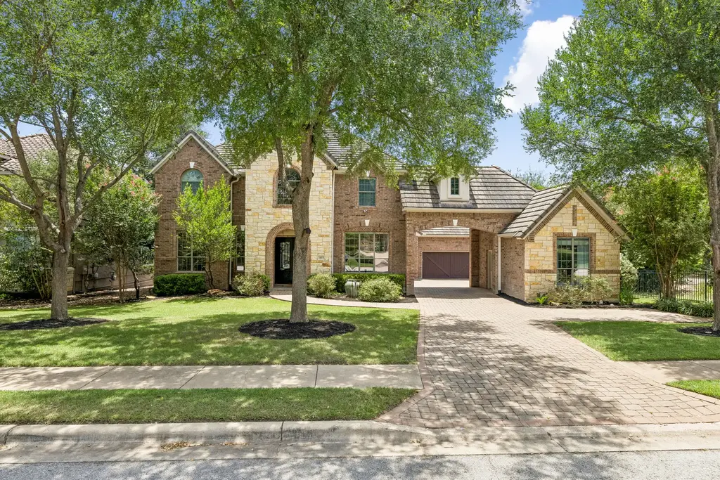 11813 Eagles Glen Drive, Austin