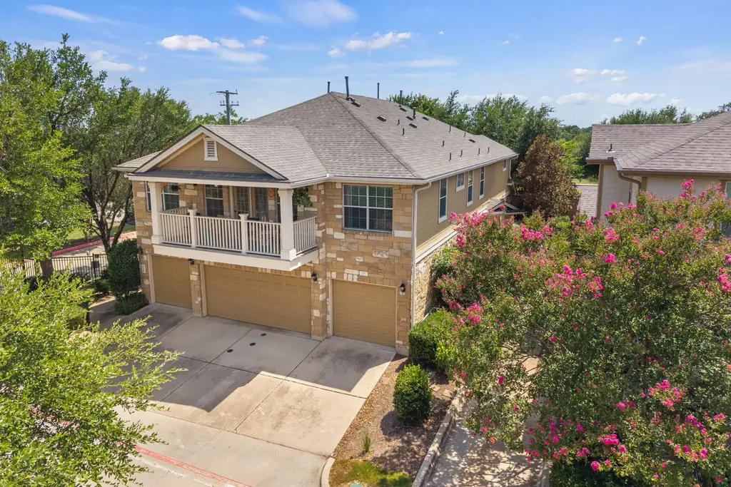 16100 S Great Oaks Drive 102, Round Rock