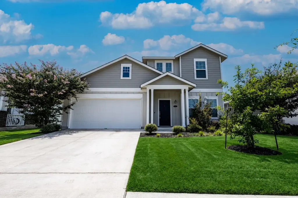 2771 Winding Creek Road, Kyle