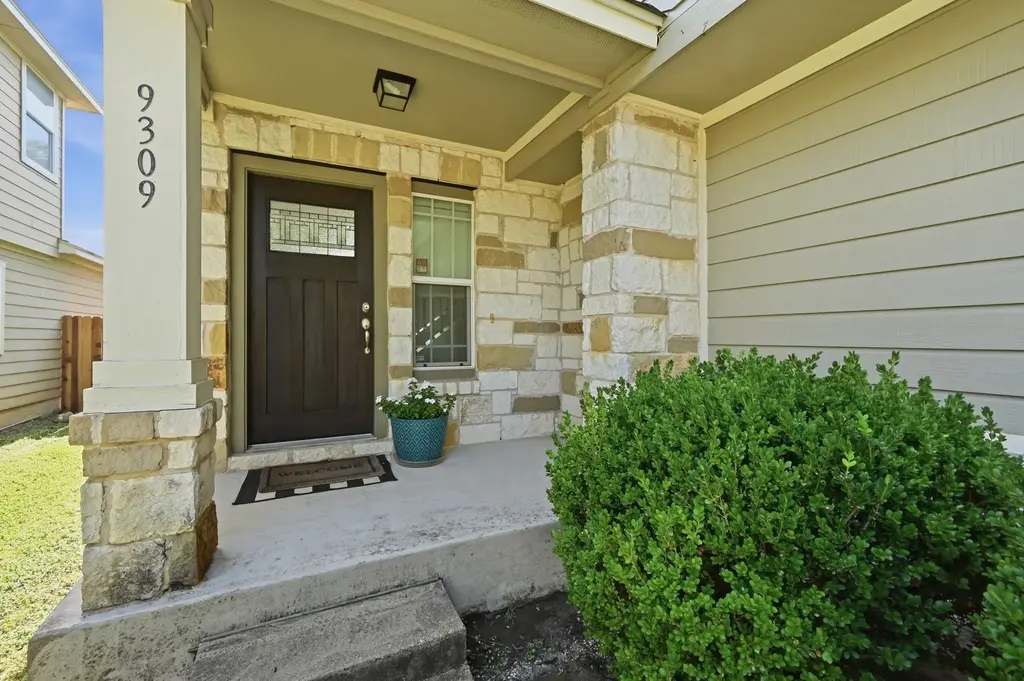 9309 Sweetgum Drive, Austin