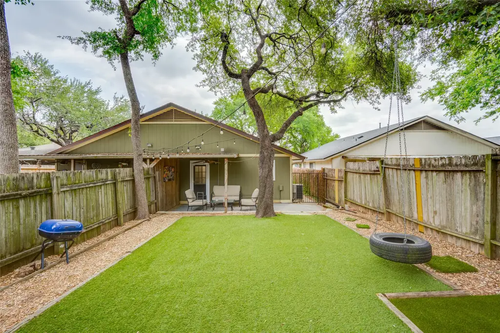 2412 Thornton Road B, Austin