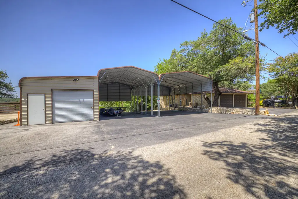 1422 Oakridge Lane, Canyon Lake