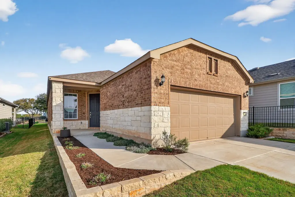 116 Bristol Cove, Georgetown