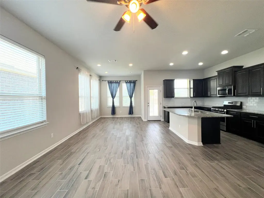 2101 Dillon Pond Lane B, Pflugerville