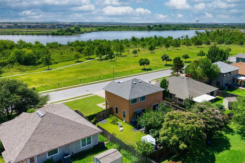 1347 Lakeside Loop, Round Rock