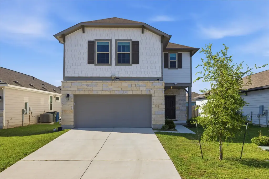 105 Quiet Man Drive, Jarrell