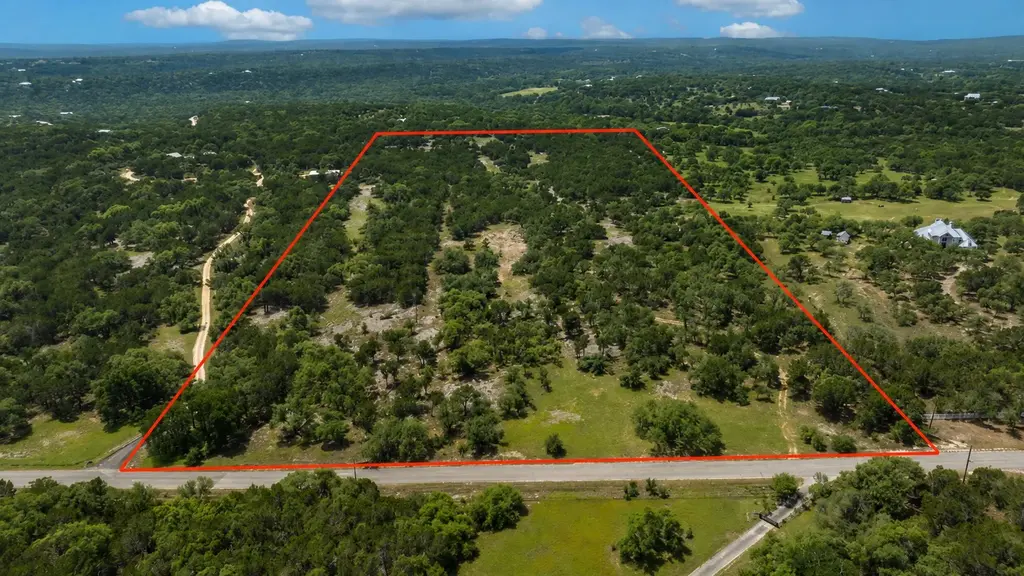 1400 Panther Creek Road, Driftwood