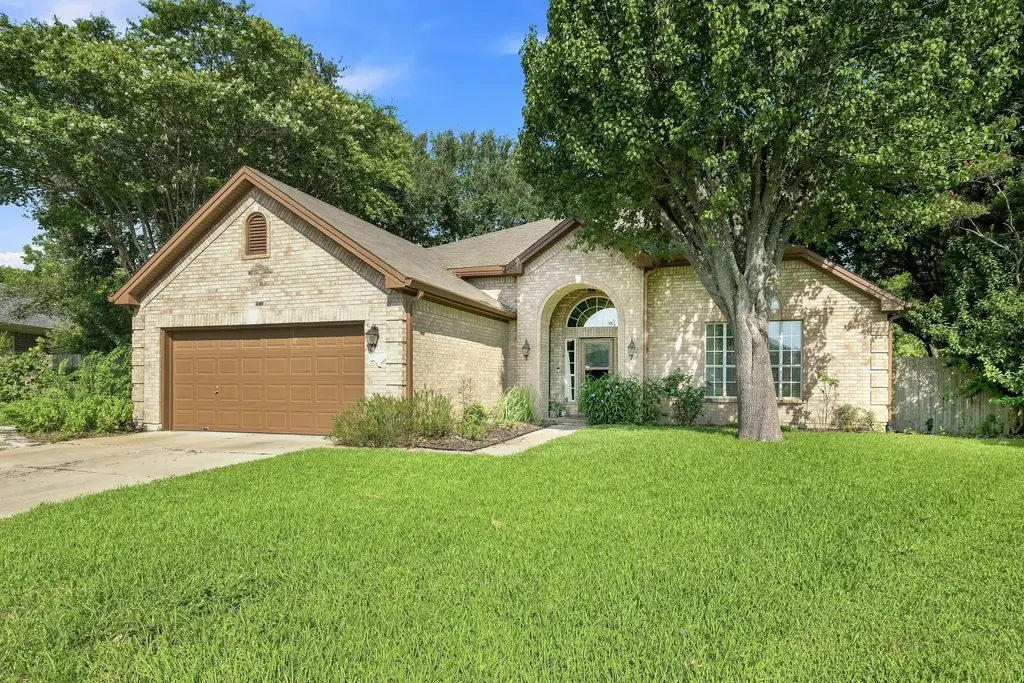 302 N Carriage Hills Drive, Georgetown