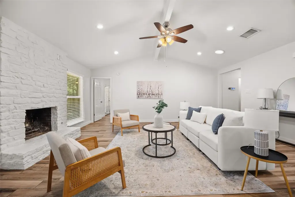 5006 Trail West Drive, Austin