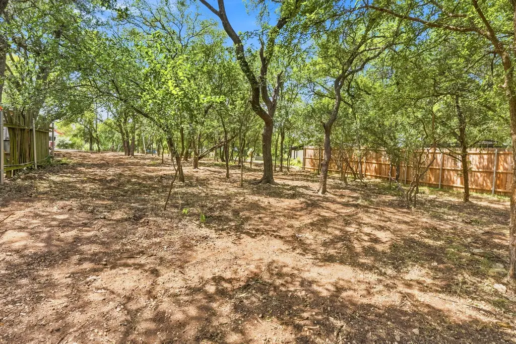 319 Ridgewood Road, Austin
